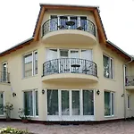 Viktor Bor- Es Vendeghaz**** Bed and Breakfast 4*