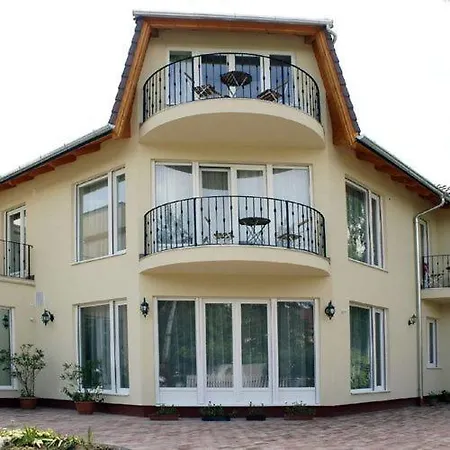 Viktor Bor- Es Vendeghaz**** Bed & Breakfast *