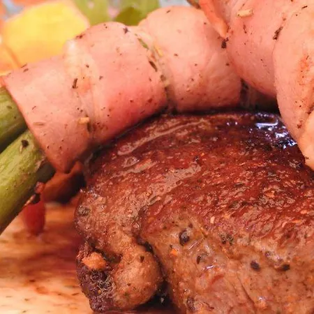 Viktor Bor- és Vendégház**** Balatonmáriafürdő