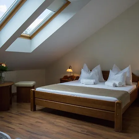 Viktor Bor- és Vendégház**** Balatonmáriafürdő