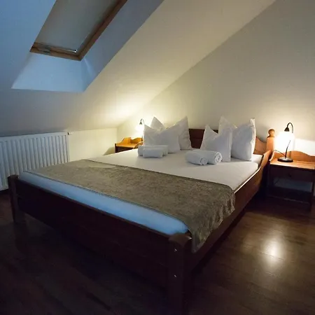 Viktor Bor- és Vendégház**** Balatonmáriafürdő