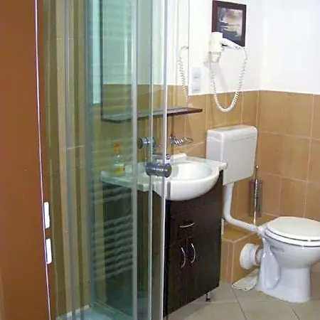 Viktor Bor- Es Vendeghaz**** Bed & Breakfast