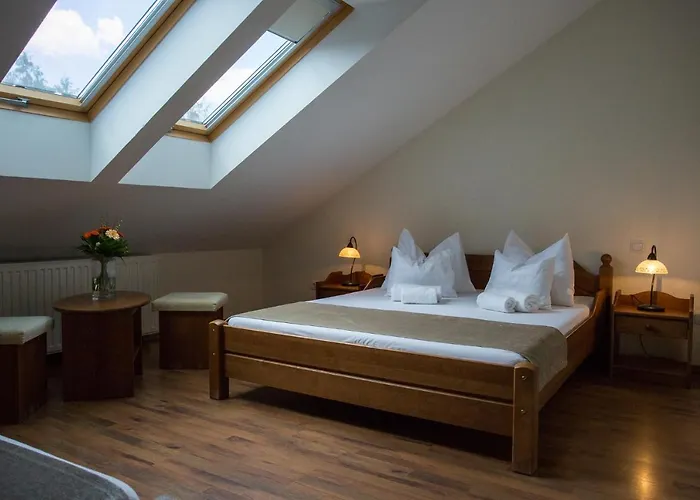 Viktor Bor- Es Vendeghaz**** Balatonmáriafürdő