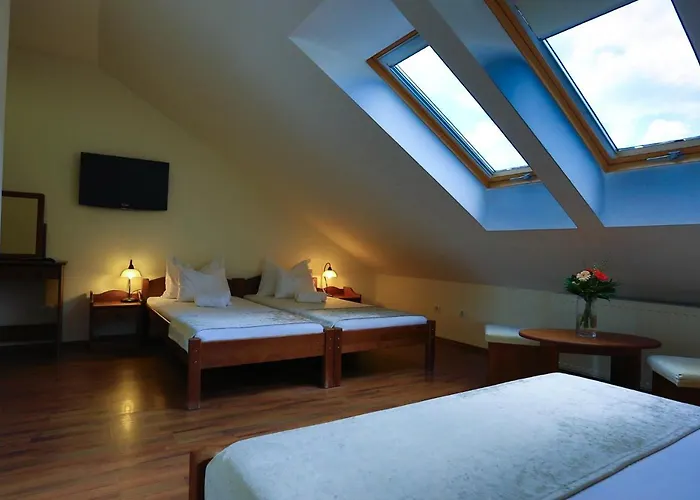 Bed & Breakfast Viktor Bor- Es Vendeghaz**** Balatonmáriafürdő